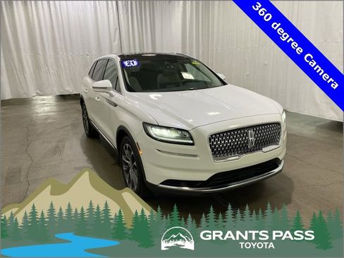 Used 2021 Lincoln Nautilus Reserve w/ Equipment Group 201A image 1