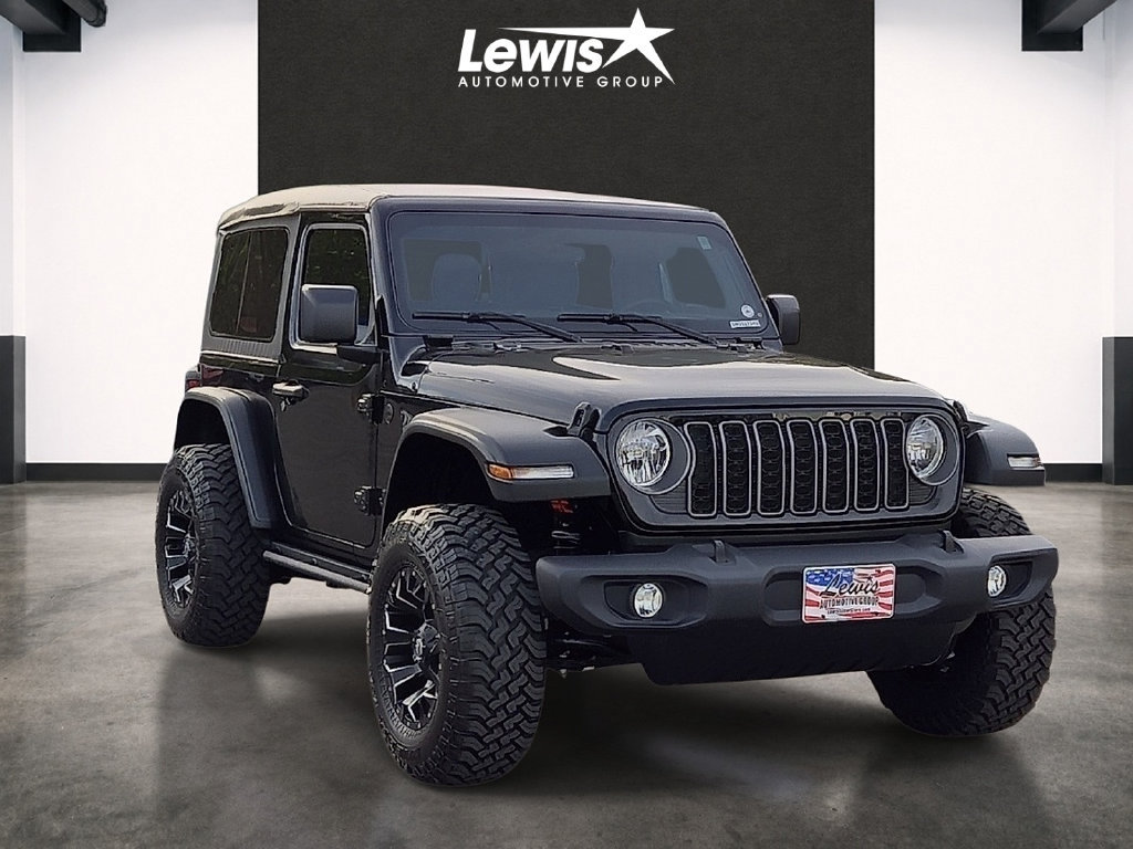 Used 2025 Jeep Wrangler Sport AWD/4WD image 6