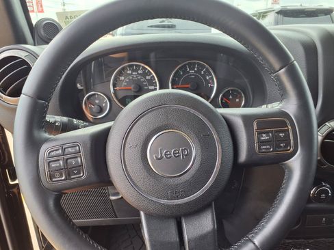 Used 2014 Jeep Wrangler Sport w/ Quick Order Package 24S AWD/4WD image 21
