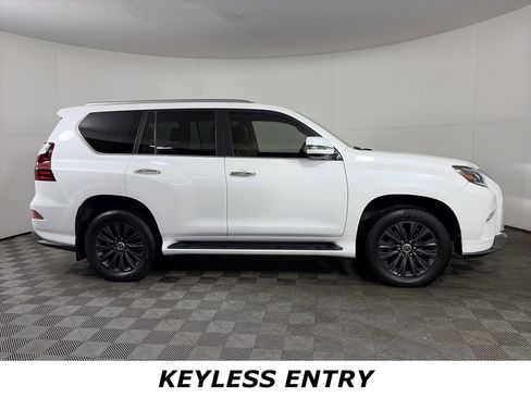 Used 2021 Lexus GX 460 Luxury w/ Sport Design Package image 8