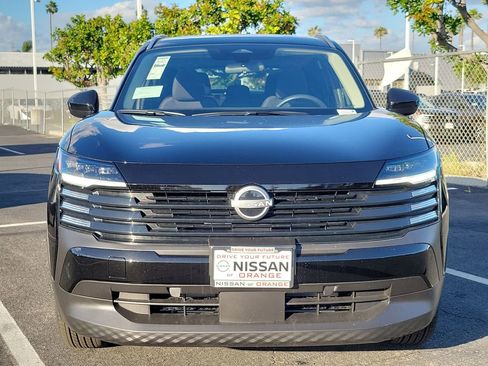 New 2026 Nissan Kicks SV w/ SV Premium Package image 2