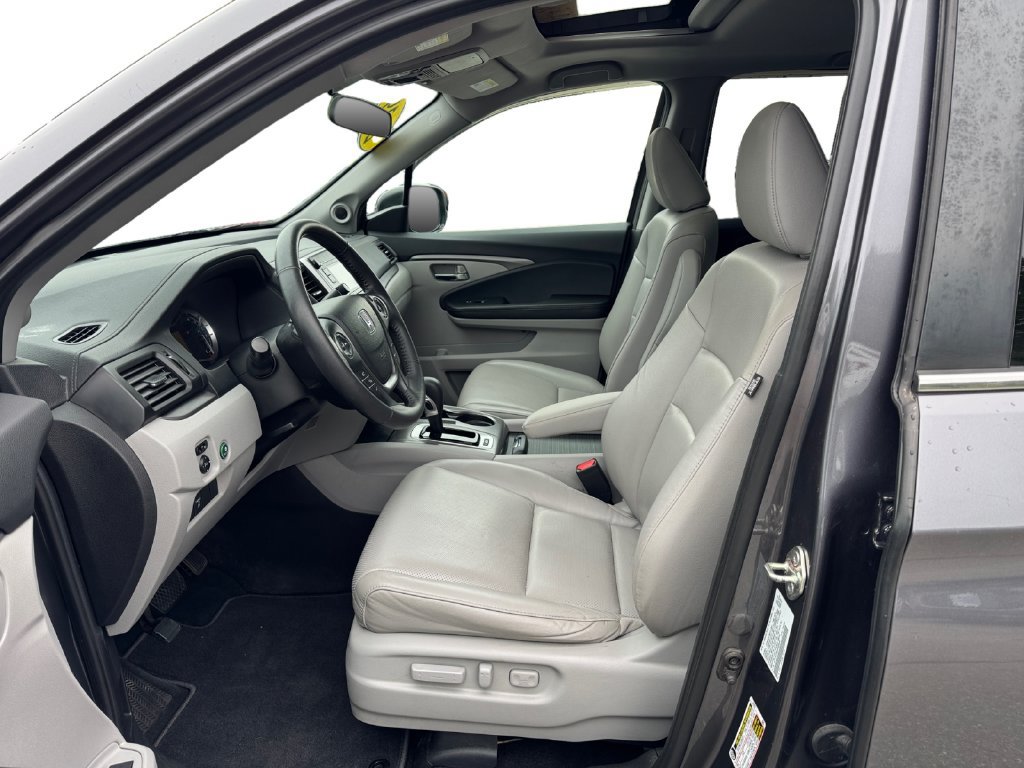 Used 2019 Honda Ridgeline RTL image 11