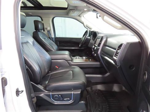 Used 2019 Ford Expedition Platinum AWD/4WD image 41