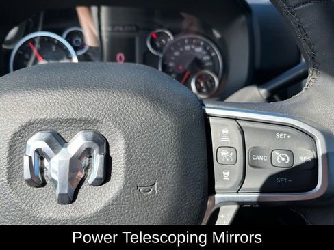 Used 2025 RAM 2500 Big Horn AWD/4WD image 29