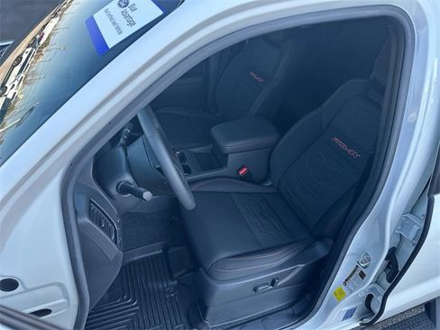 Used 2024 Nissan Frontier PRO-4X w/ Pro Convenience Package image 12