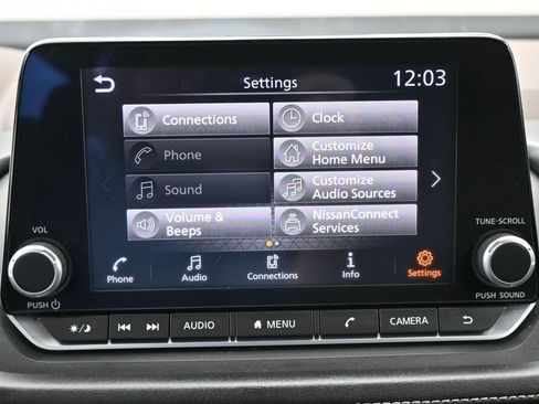 Used 2023 Nissan Rogue SV FWD image 22