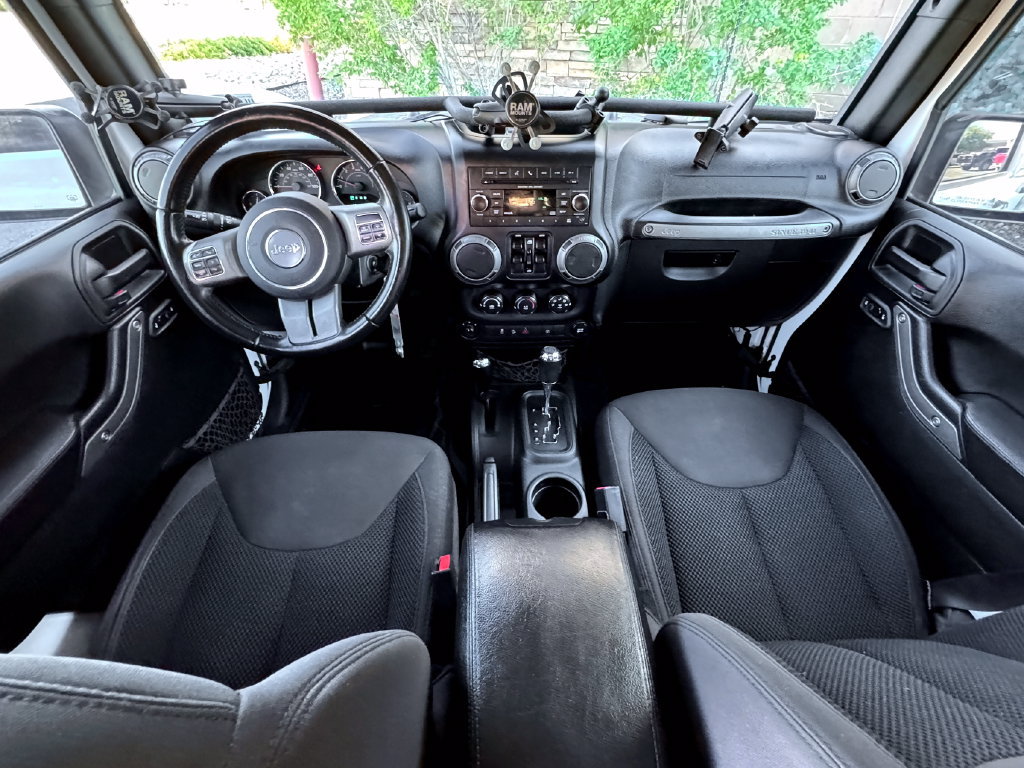 Used 2017 Jeep Wrangler Unlimited Sport AWD/4WD image 29