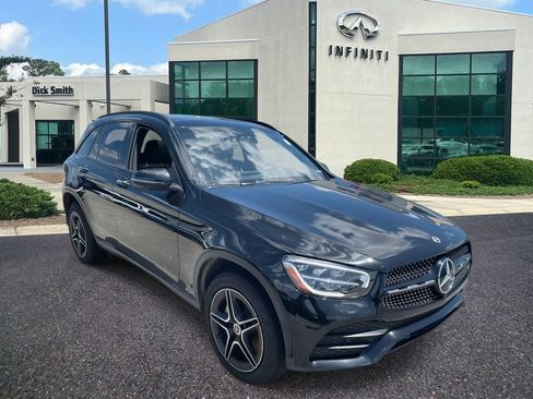 Used 2022 Mercedes-Benz GLC 300 image 1