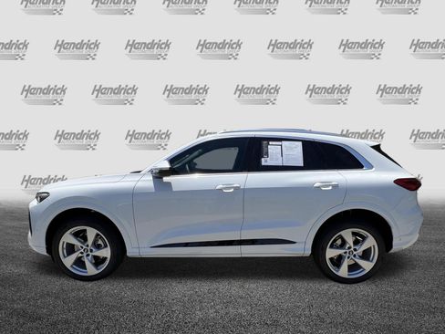 Certified 2025 Audi Q5 Premium w/ Premium Plus AWD/4WD image 6