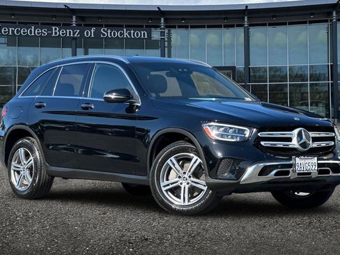 Certified 2022 Mercedes-Benz GLC 300 image 2