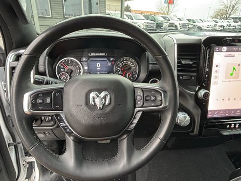 Used 2025 RAM 1500 Laramie AWD/4WD image 15