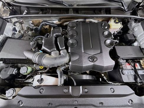 Certified 2022 Toyota 4Runner TRD Off-Road Premium image 30