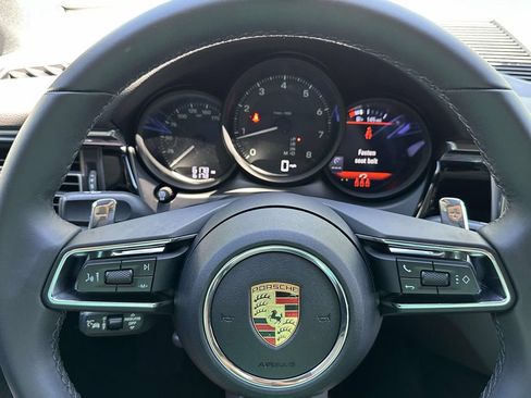 Certified 2026 Porsche Macan AWD/4WD image 21