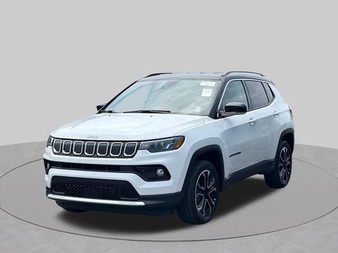 Used 2022 Jeep Compass Limited AWD/4WD image 5