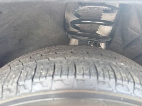 Used 2020 GMC Acadia SLE w/ LPO, Floor Liner Package FWD image 31