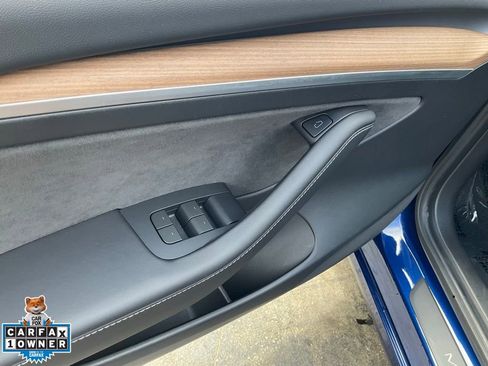 Used 2021 Tesla Model 3 Performance image 24