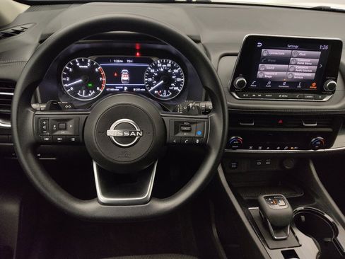 Used 2024 Nissan Rogue SV FWD image 22