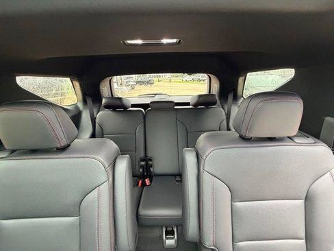 New 2026 Chevrolet Traverse Z71 w/ Enhanced Driving Package AWD/4WD image 13