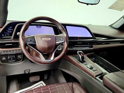 Used 2023 Cadillac Escalade Premium Luxury Platinum AWD/4WD image 13