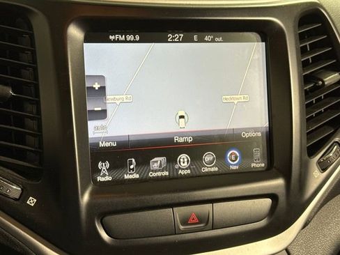 Used 2016 Jeep Cherokee Trailhawk w/ Leather Interior Group image 25