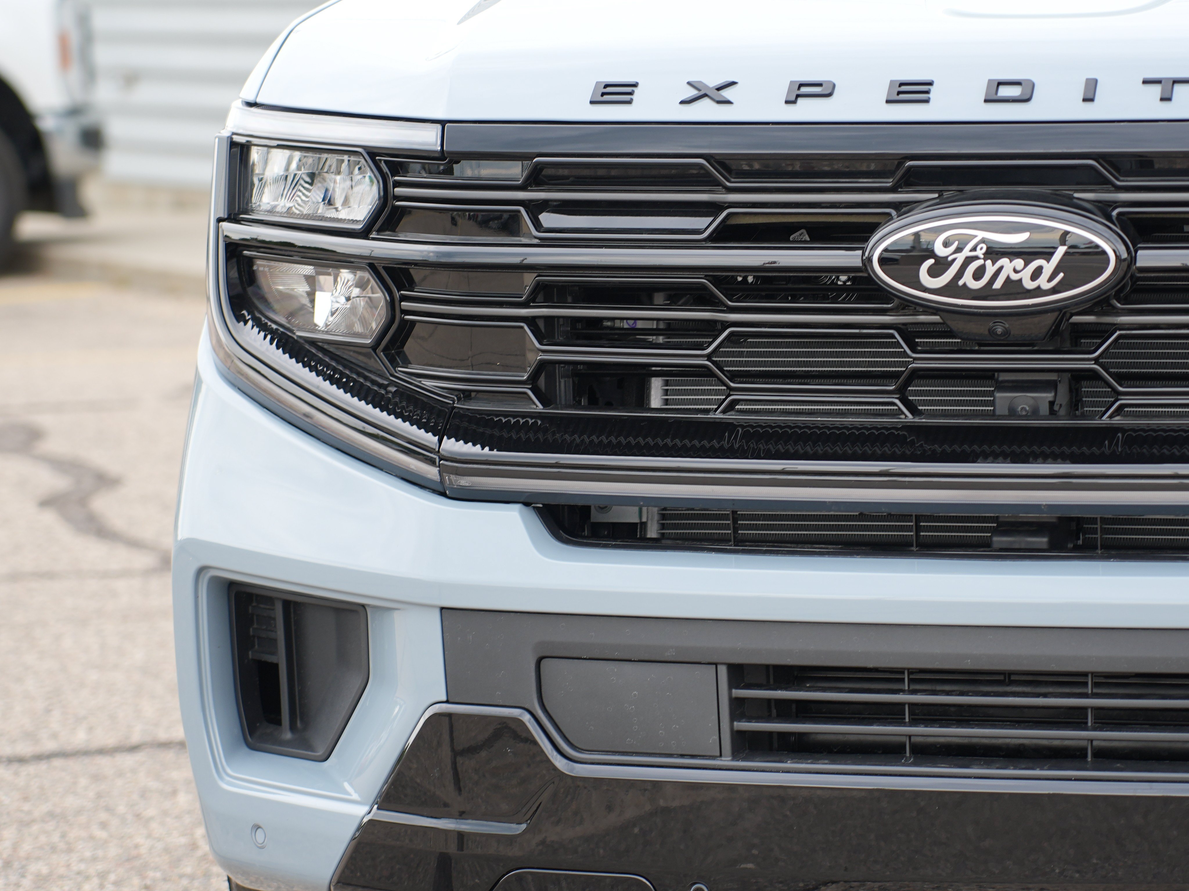 New 2026 Ford Expedition Max Platinum w/ Stealth Appearance Package AWD/4WD image 11