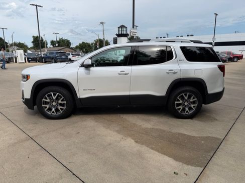 Used 2023 GMC Acadia SLT w/ Technology Package AWD/4WD image 8