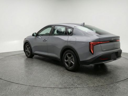 Used 2025 Kia K4 FWD image 6