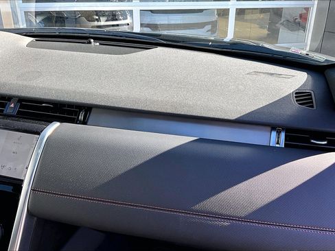 Used 2022 Land Rover Discovery Sport S R-Dynamic image 16