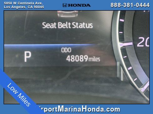 Used 2021 Toyota Highlander XLE image 2