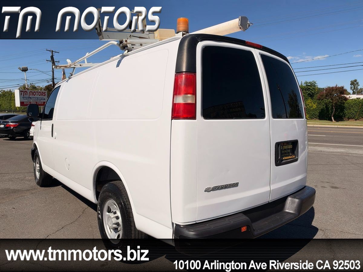 Used 2007 Chevrolet Express 2500 RWD image 4