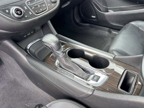 Used 2024 Chevrolet Malibu LT image 44