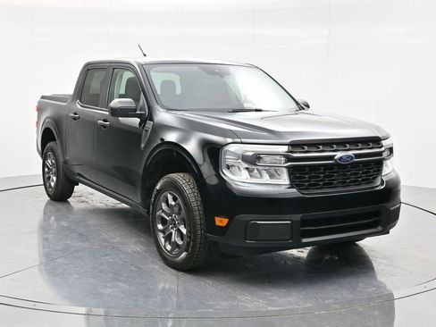 Used 2023 Ford Maverick XLT FWD image 3