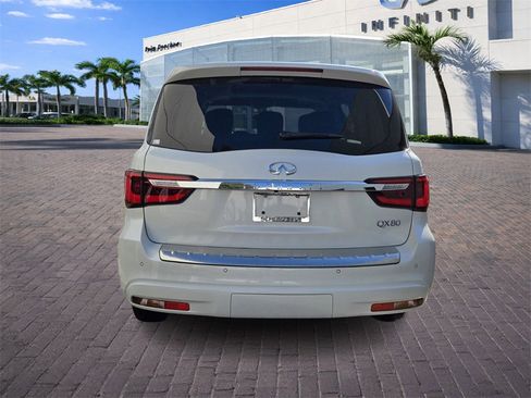 Certified 2023 INFINITI QX80 Luxe w/ Cargo Package image 6