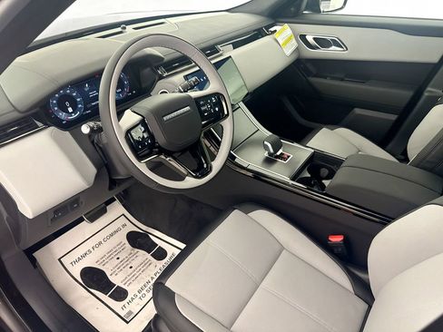 New 2026 Land Rover Range Rover Velar Dynamic SE image 8