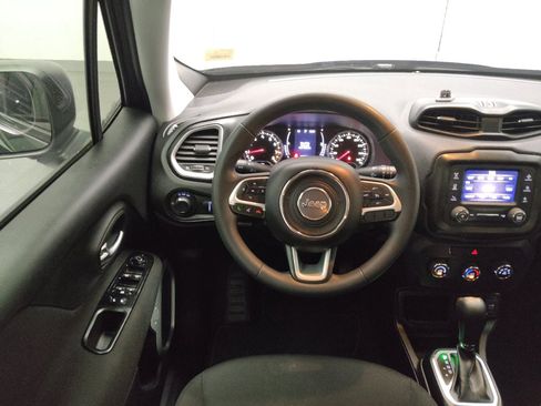 Used 2020 Jeep Renegade Sport w/ Sport Appearance Group FWD image 22