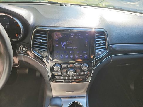 Used 2019 Jeep Grand Cherokee Limited w/ Luxury Group II image 23