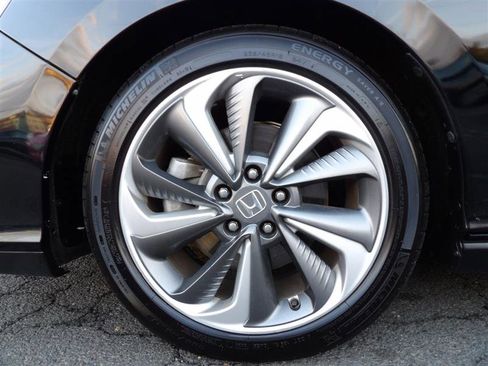 Used 2018 Honda Clarity Touring image 8