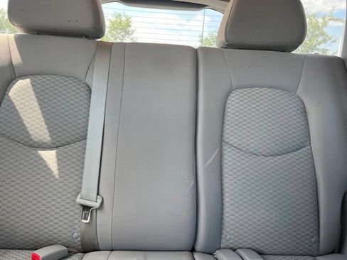Used 2010 Chevrolet HHR LT FWD image 22