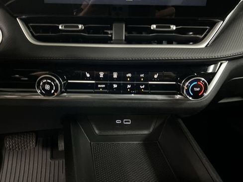 Certified 2025 Chevrolet Equinox LT AWD/4WD image 18