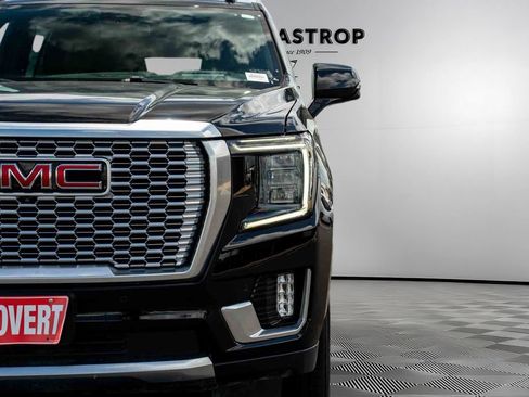 Used 2024 GMC Yukon Denali AWD/4WD image 8