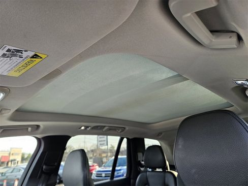 Used 2019 Volvo XC90 T6 Momentum w/ Advanced Package image 16