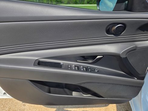 New 2026 Hyundai Elantra Sport FWD image 18