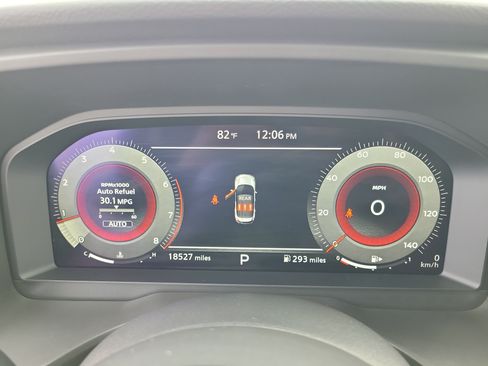 Used 2024 Nissan Rogue SL AWD/4WD image 24