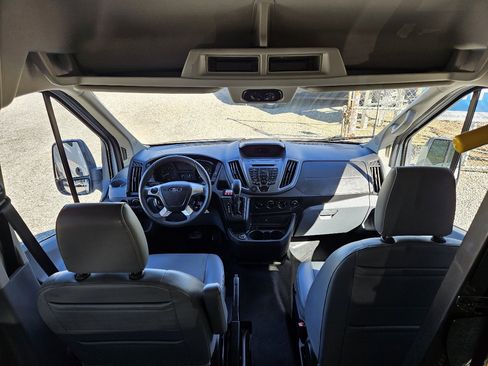 Used 2017 Ford Transit 350 XL image 38