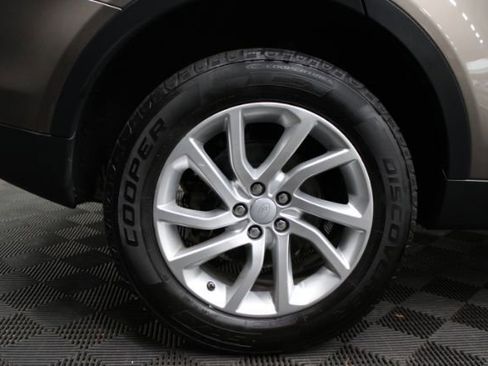 Used 2017 Land Rover Discovery Sport HSE image 5
