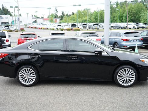 Used 2014 Lexus ES 350 w/ Premium Package FWD image 6