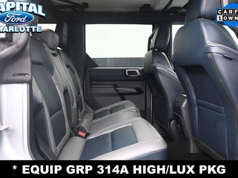 Used 2024 Ford Bronco Outer Banks AWD/4WD image 12