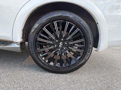 Used 2019 INFINITI QX80 Limited w/ All-Season Package AWD/4WD image 16
