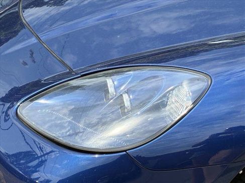 Used 2005 Chevrolet Corvette Convertible RWD image 10