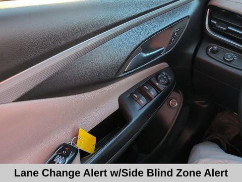 Used 2024 Buick Envista Avenir image 11